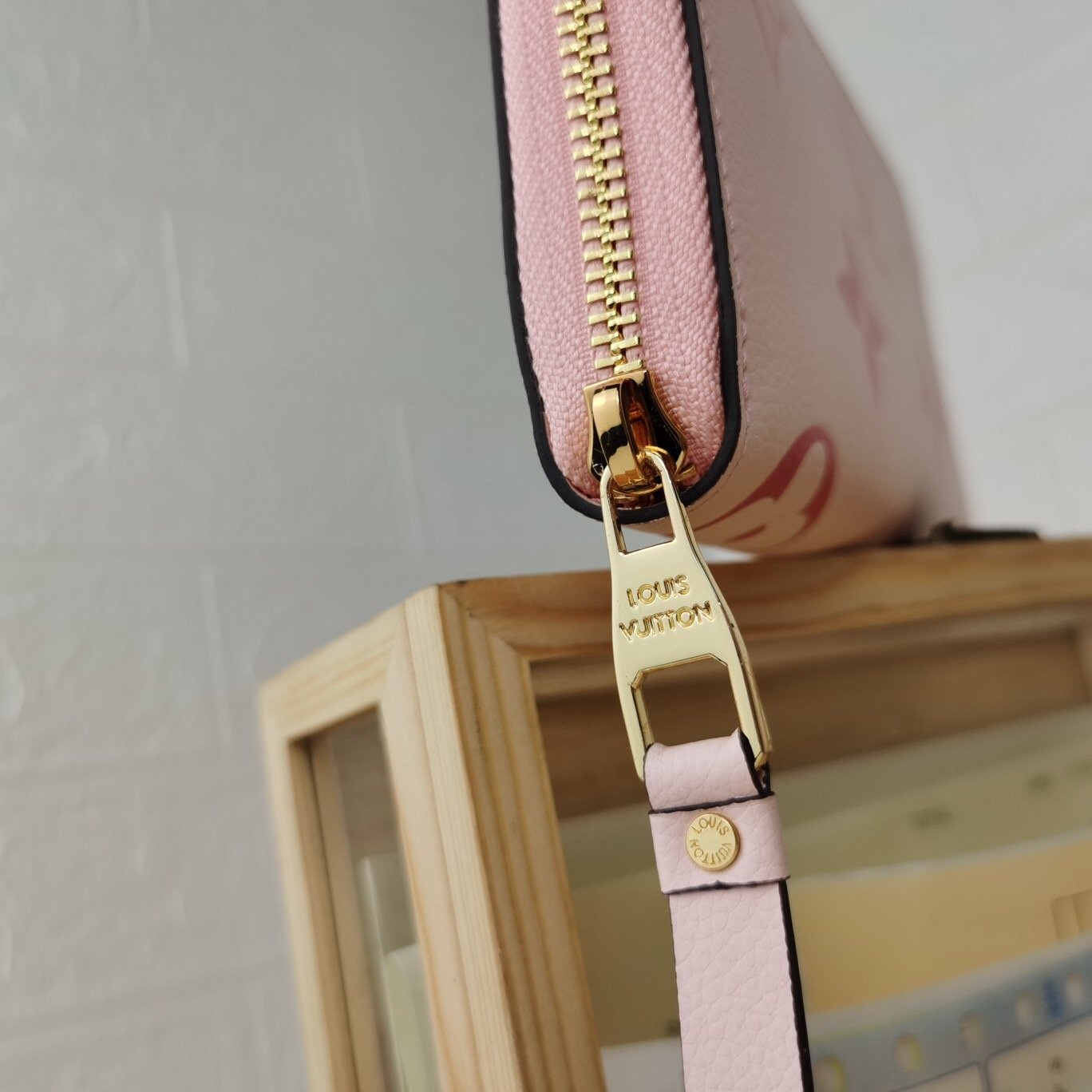 BL - High Quality Wallet LUV 108