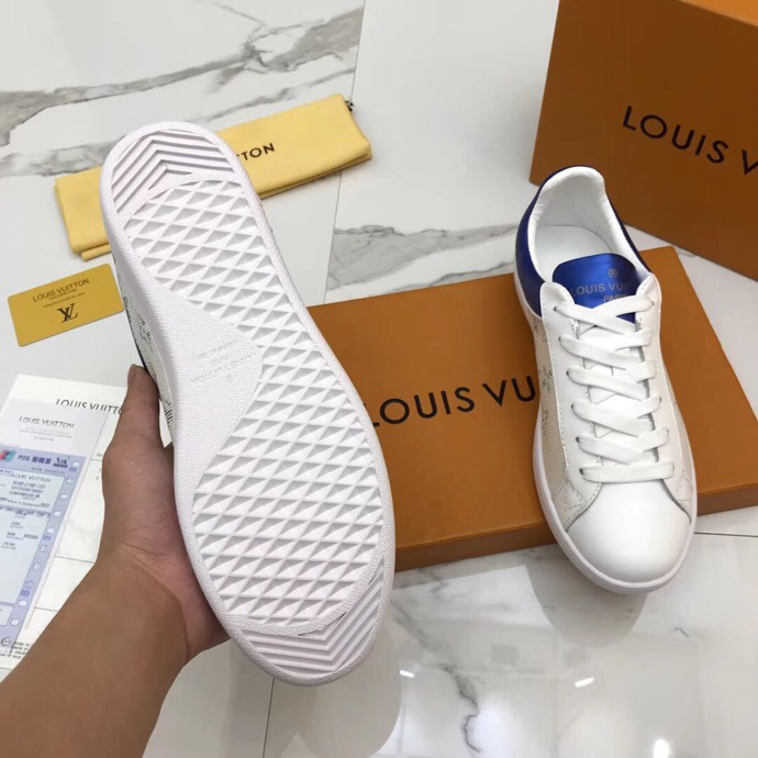 BL - High Quality Luv Sneaker 050