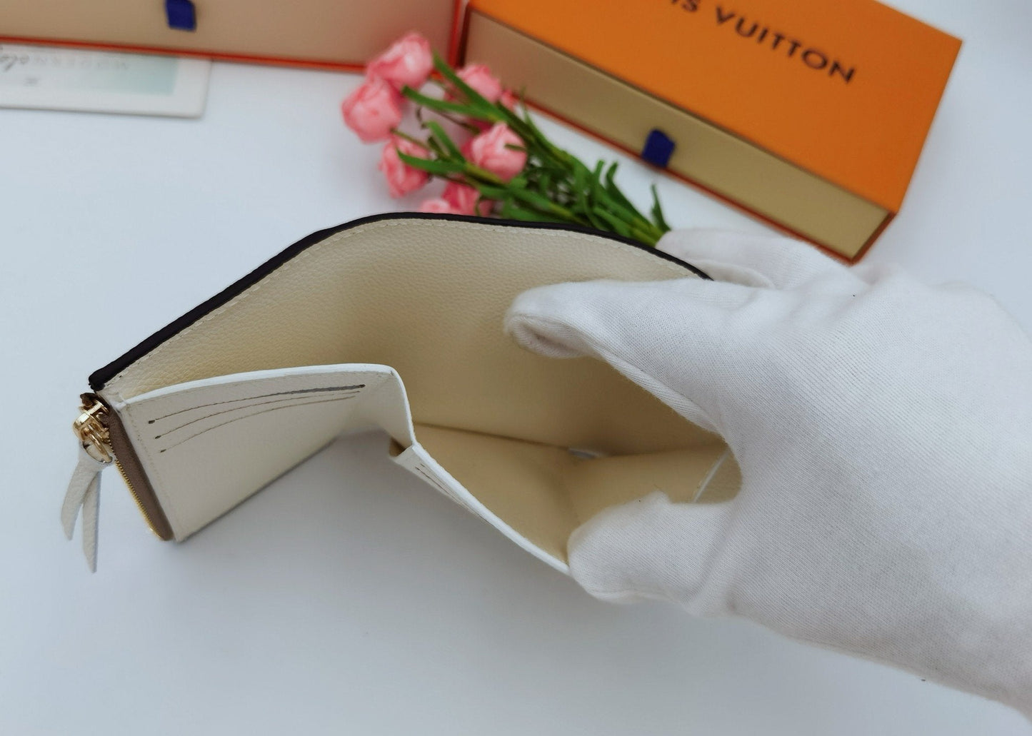 BL - High Quality Wallet LUV 001