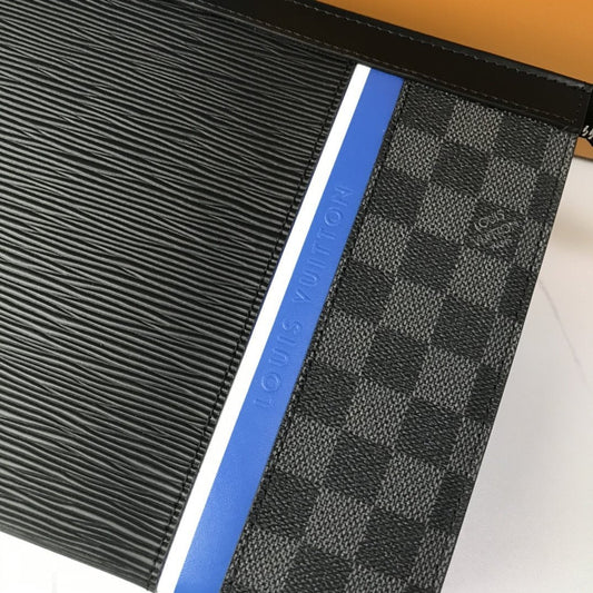 BL - High Quality Wallet LUV 072