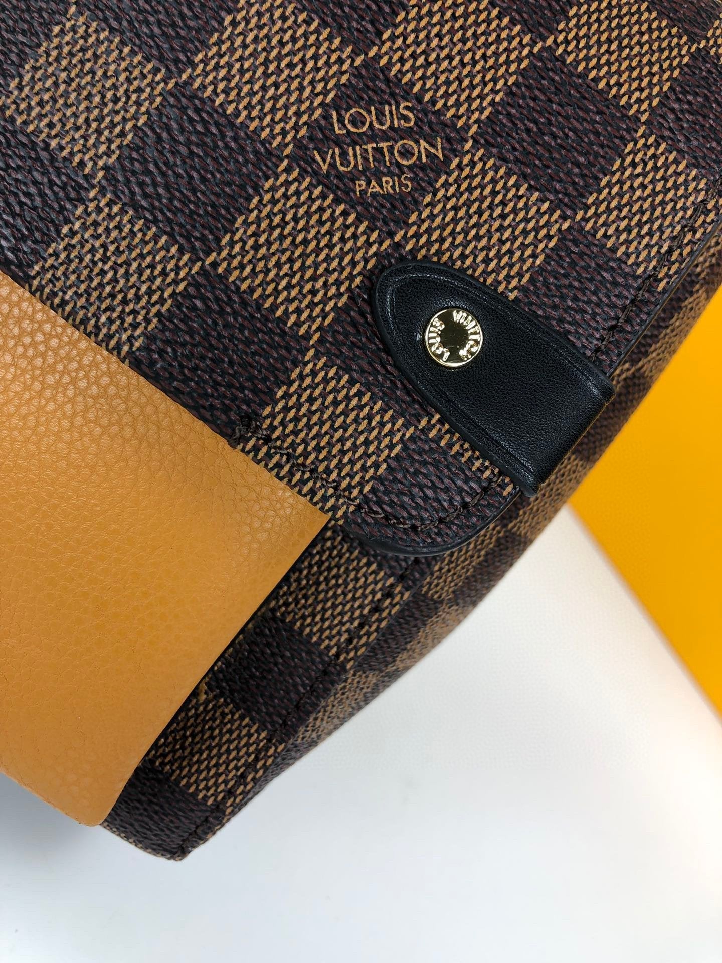 BL - High Quality Bags LUV 053