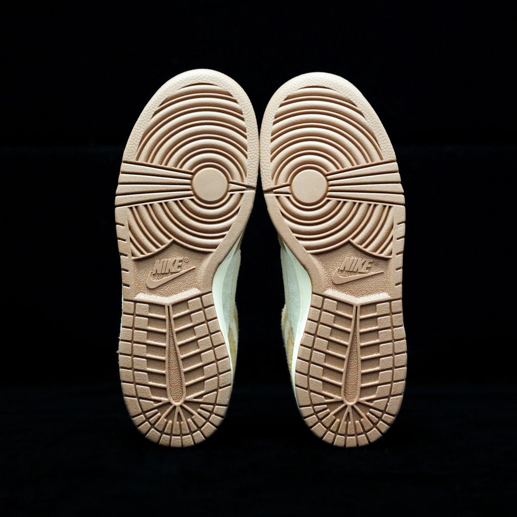 BL - NKE wheat khaki