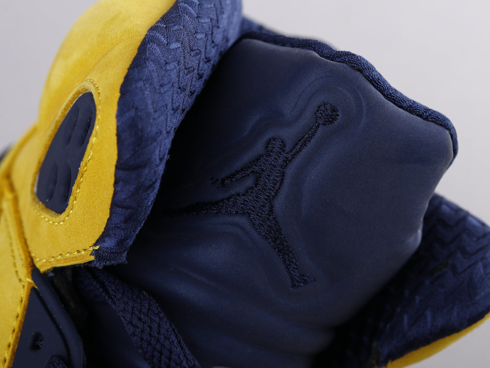 BL - AJ5 Michigan black and yellow