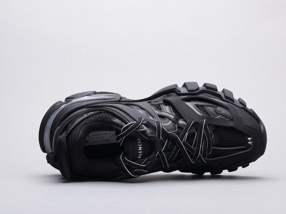 BL - Bla Track LED Black Sneaker