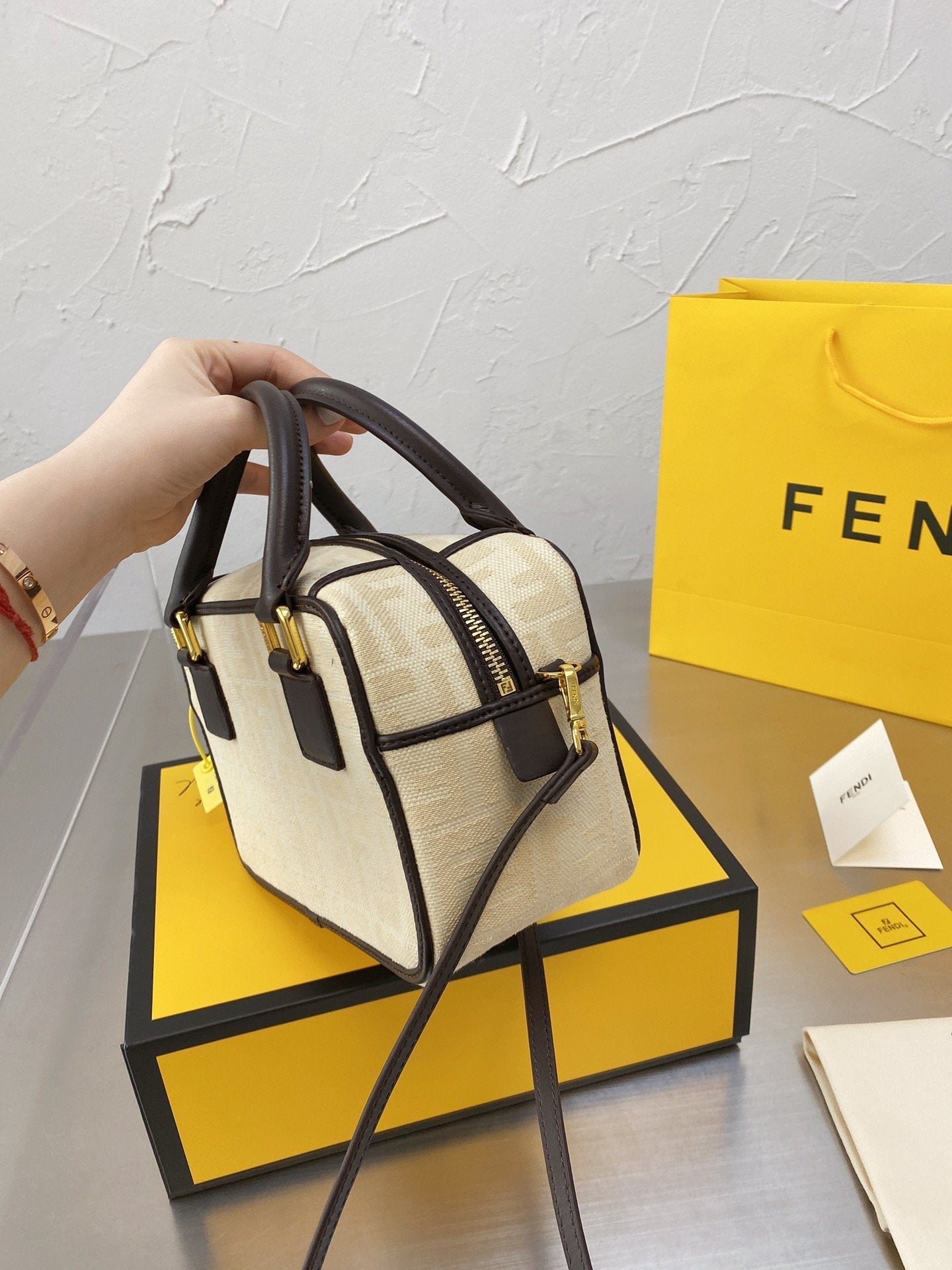 BL - High Quality Bags FEI 109