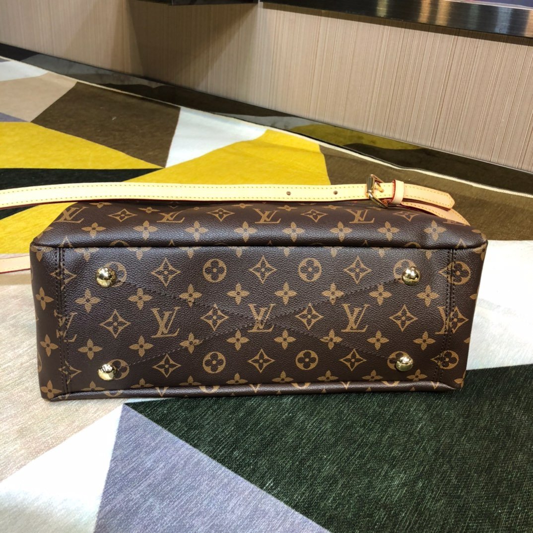 BL - High Quality Bags LUV 246
