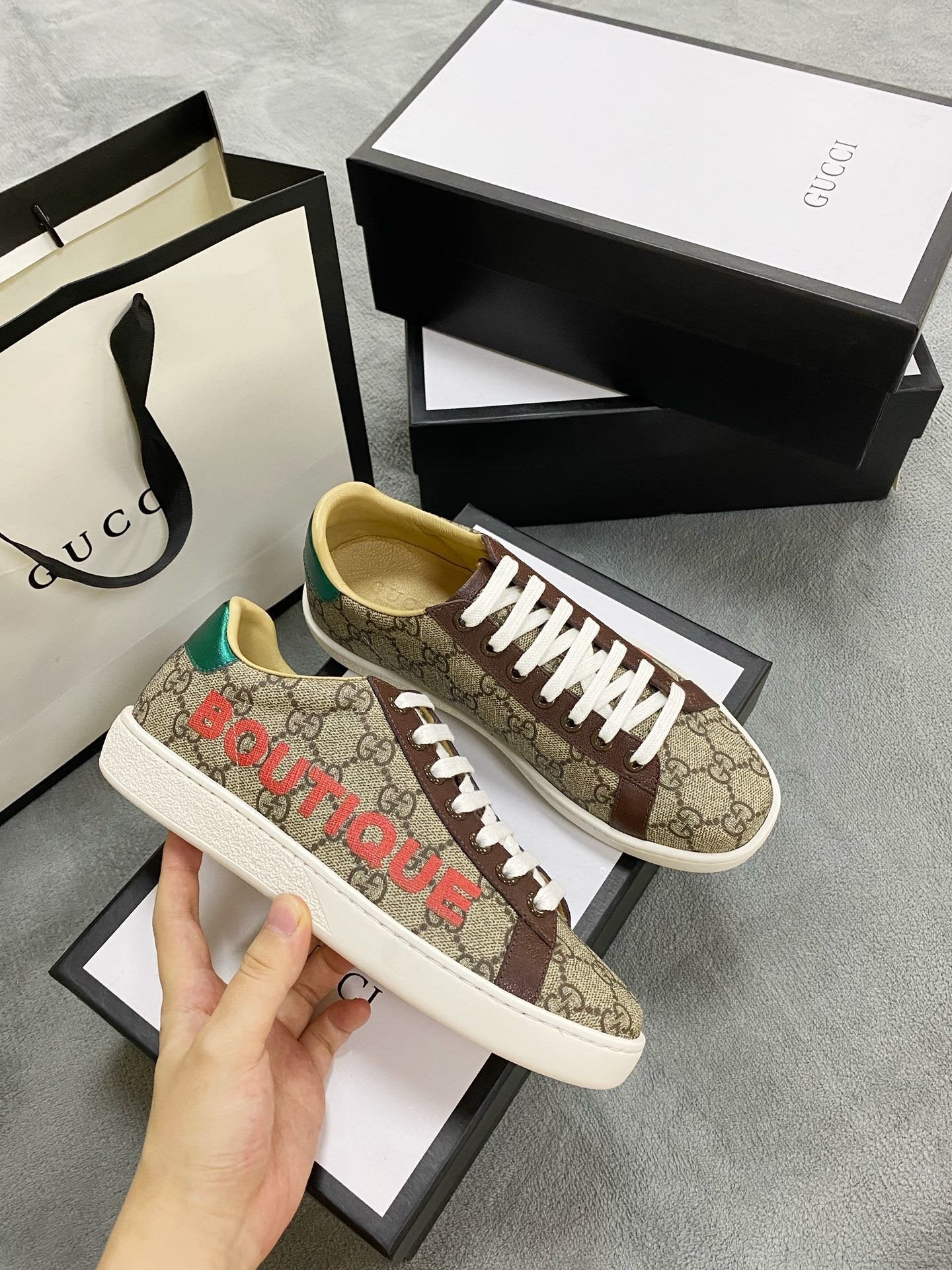 BL-GCI Ace logo BOUTIQUES neaker 071