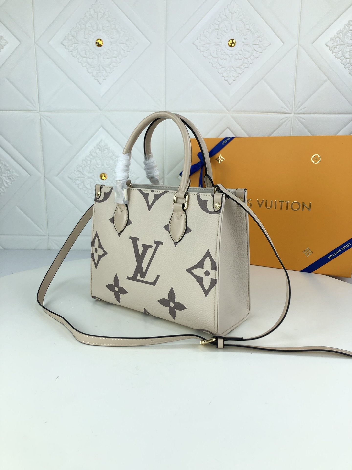 BL - High Quality Bags LUV 106