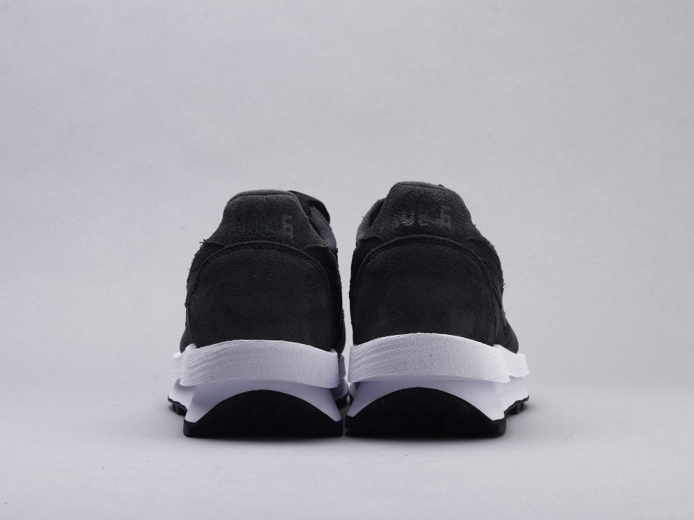 BL - NKE Waffle Satin Black