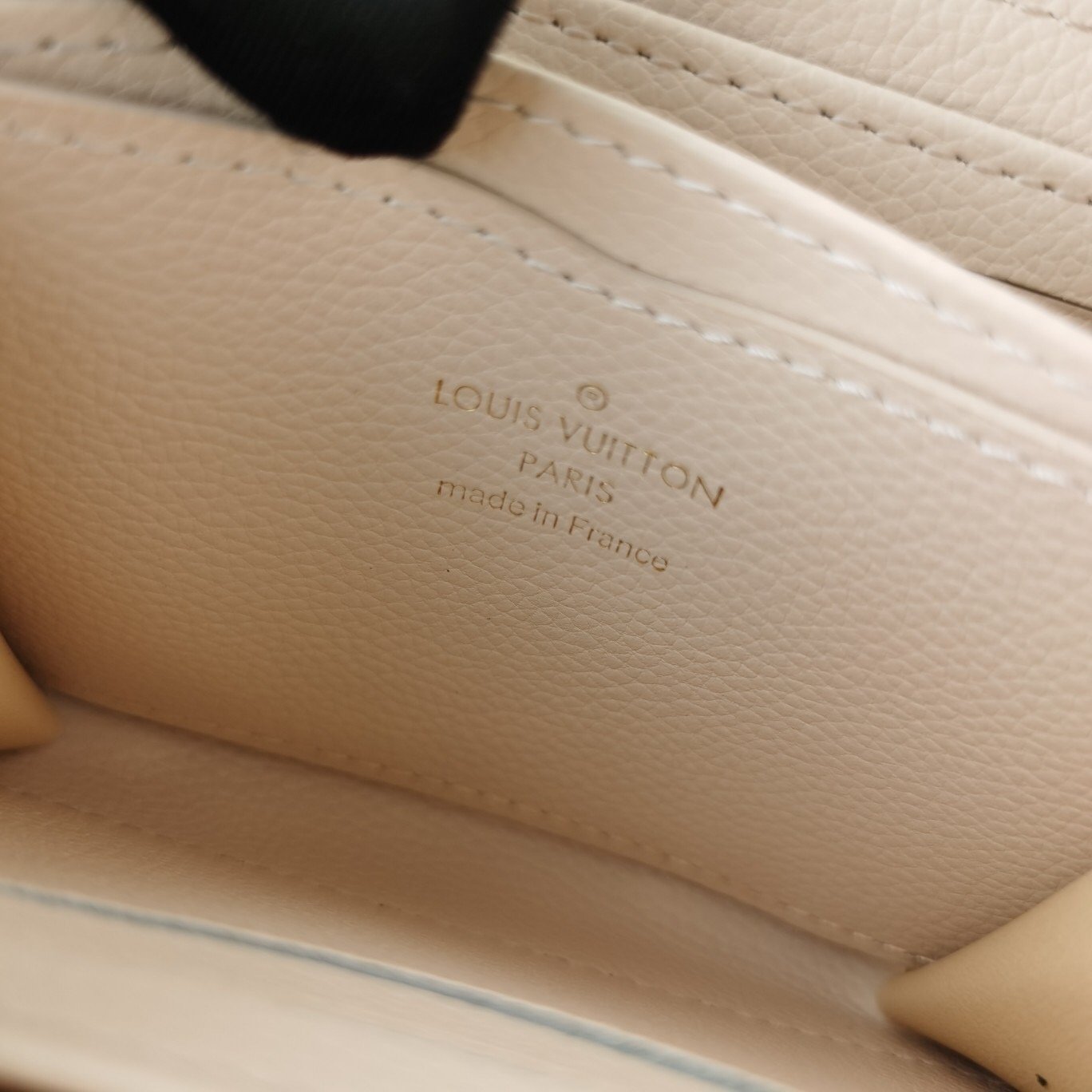 BL - High Quality Wallet LUV 110