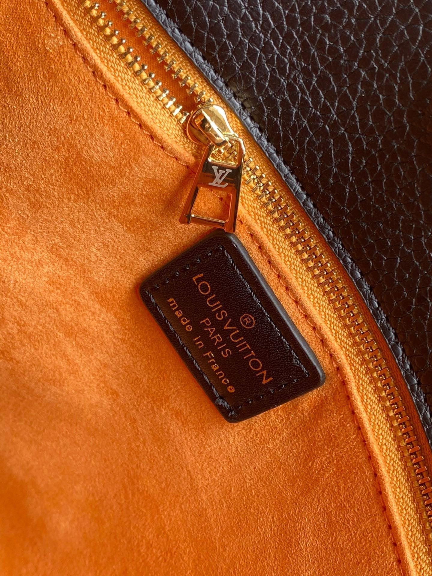 BL - High Quality Bags LUV 038