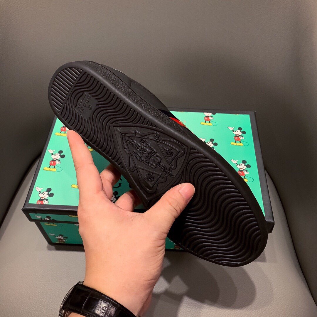 BL-GCI Ace Embroidered Bee SNEAKER 124