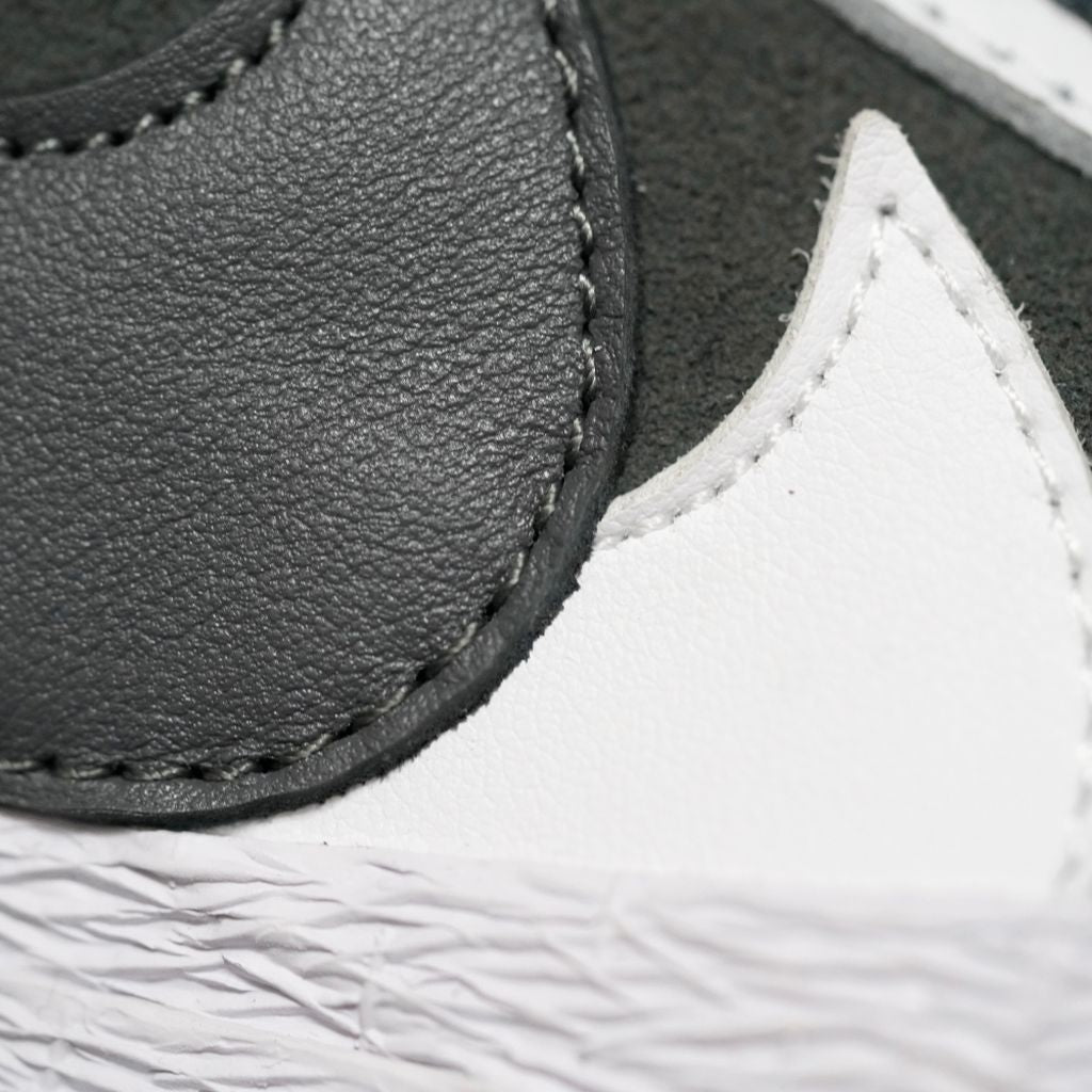 BL - Sacai x Blazer Low Black & White