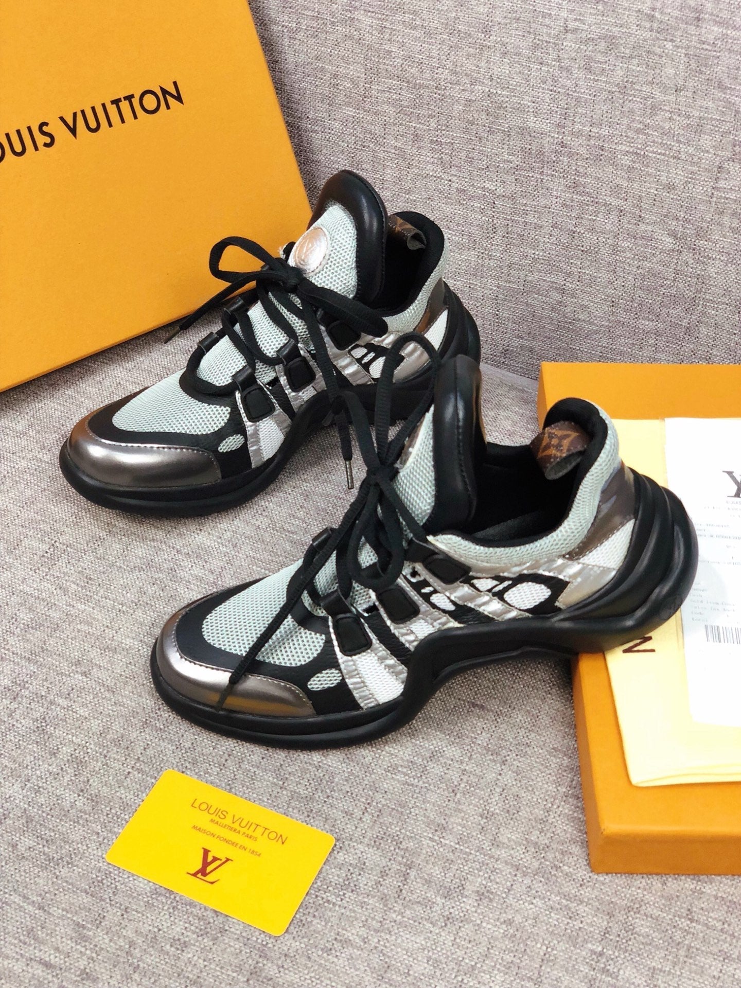 BL - LUV Archlight Black Green Sneaker