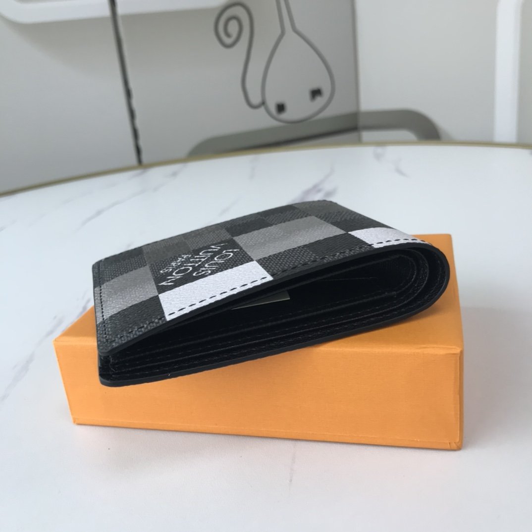 BL - High Quality Wallet LUV 045