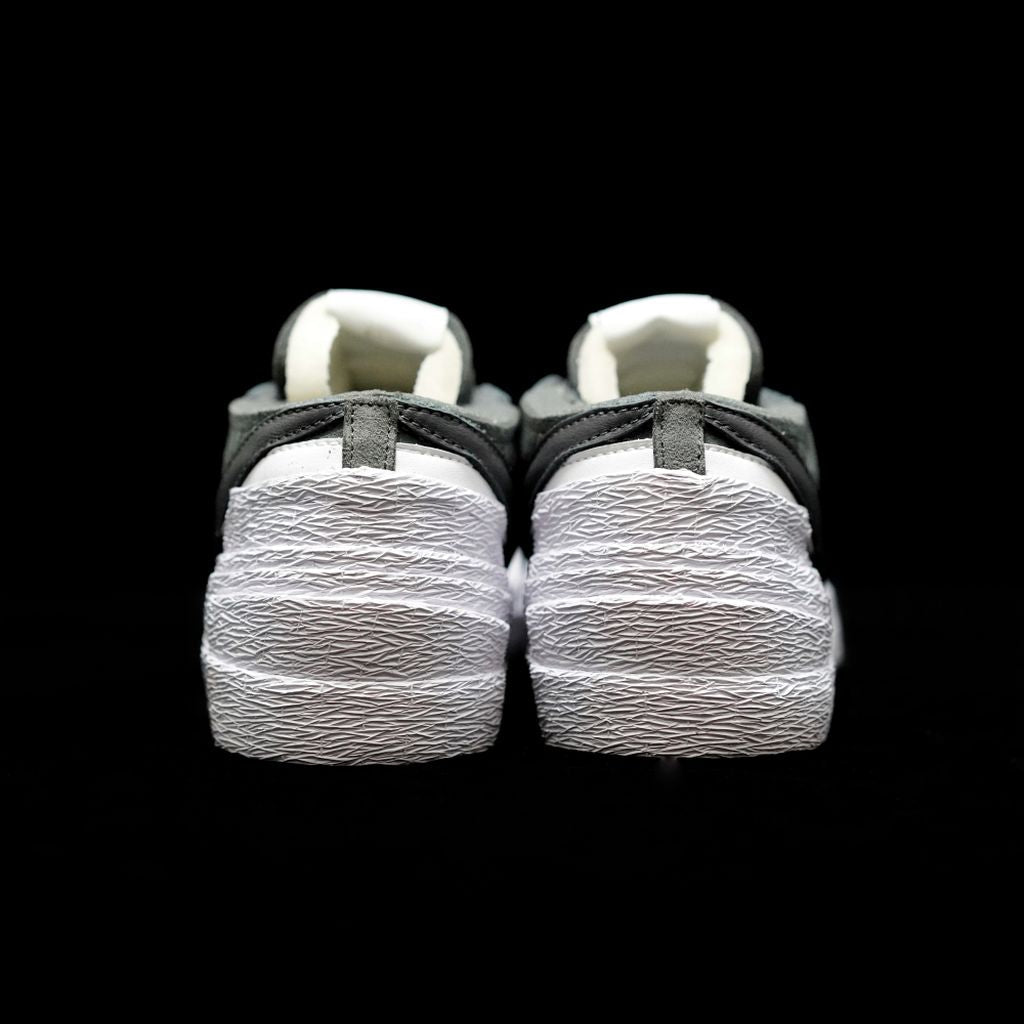 BL - Sacai x Blazer Low Black & White