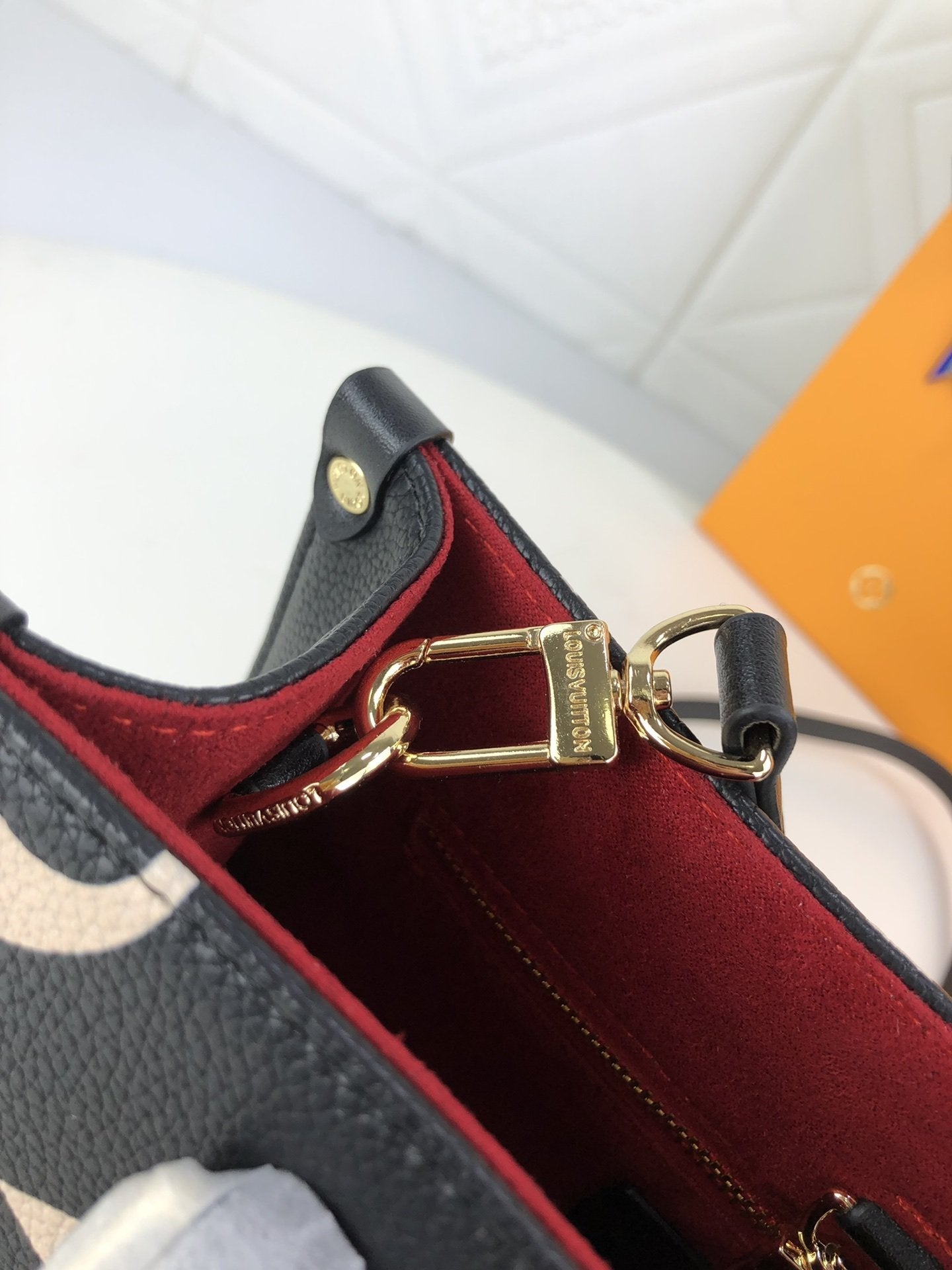 BL - High Quality Bags LUV 106