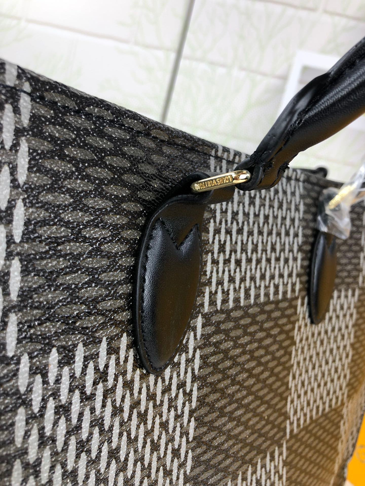 BL - High Quality Bags LUV 045