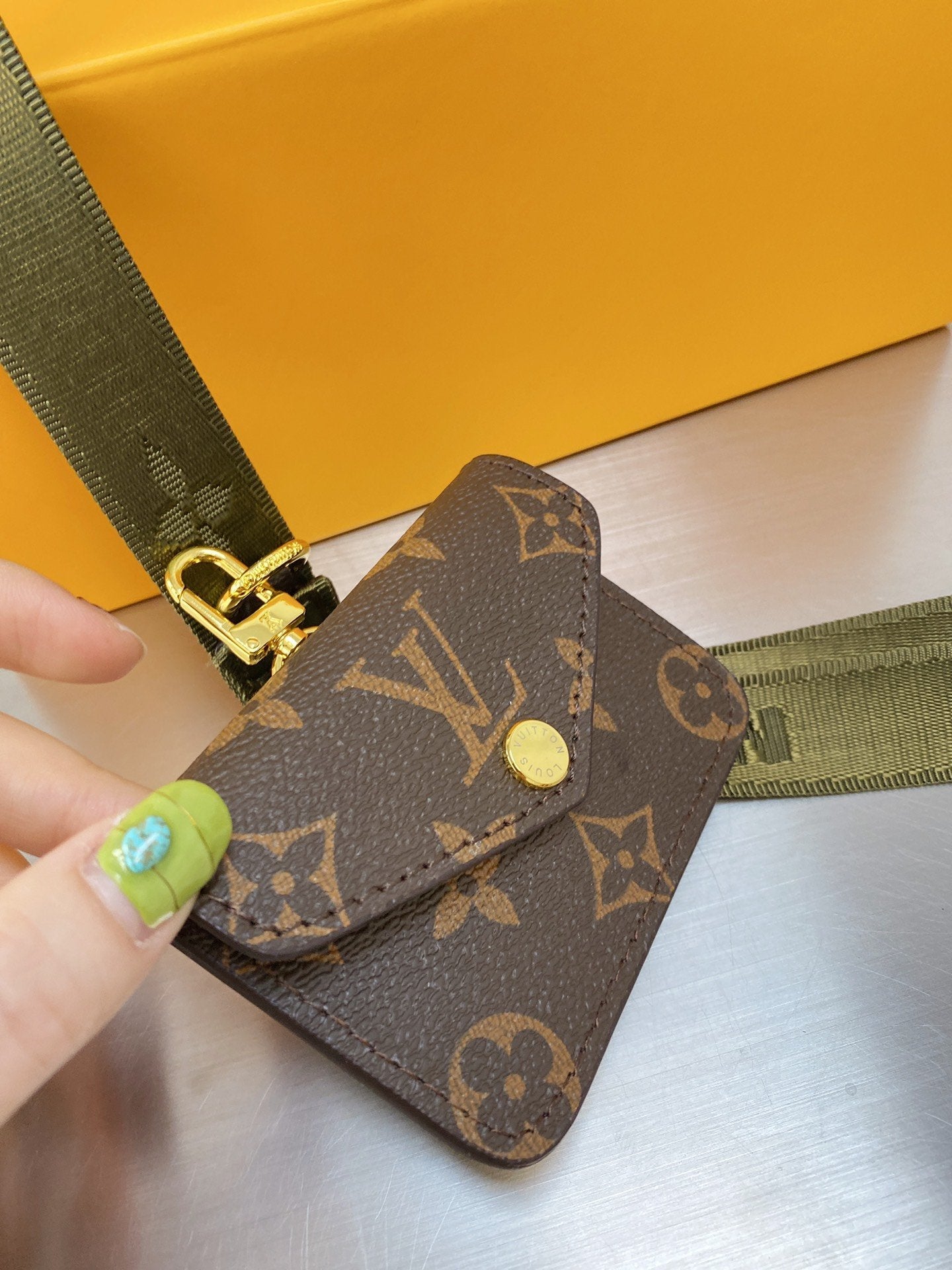 BL - High Quality Bags LUV 066