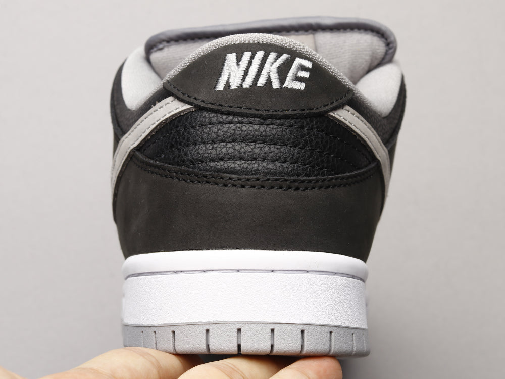 BL - NKE shadow grey