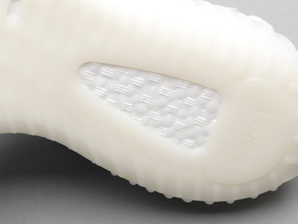 BL - Yzy 350 White Angel Sneaker