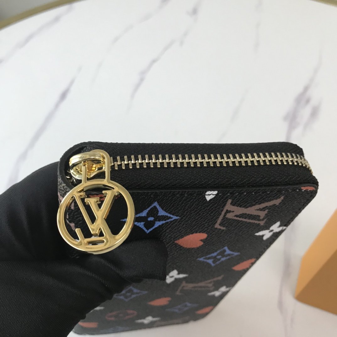 BL - High Quality Wallet LUV 026