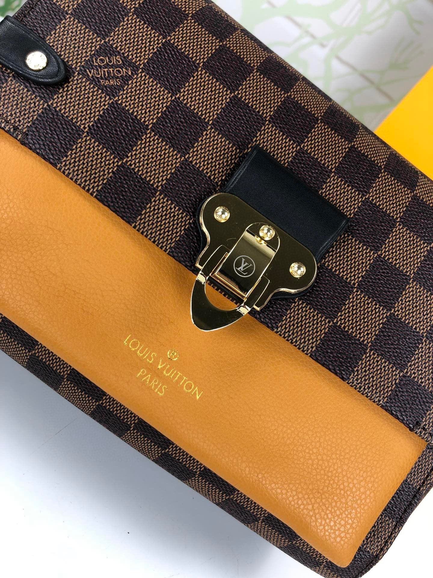 BL - High Quality Bags LUV 053