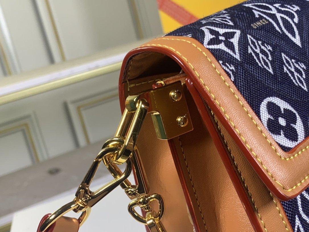 BL - High Quality Bags LUV 109