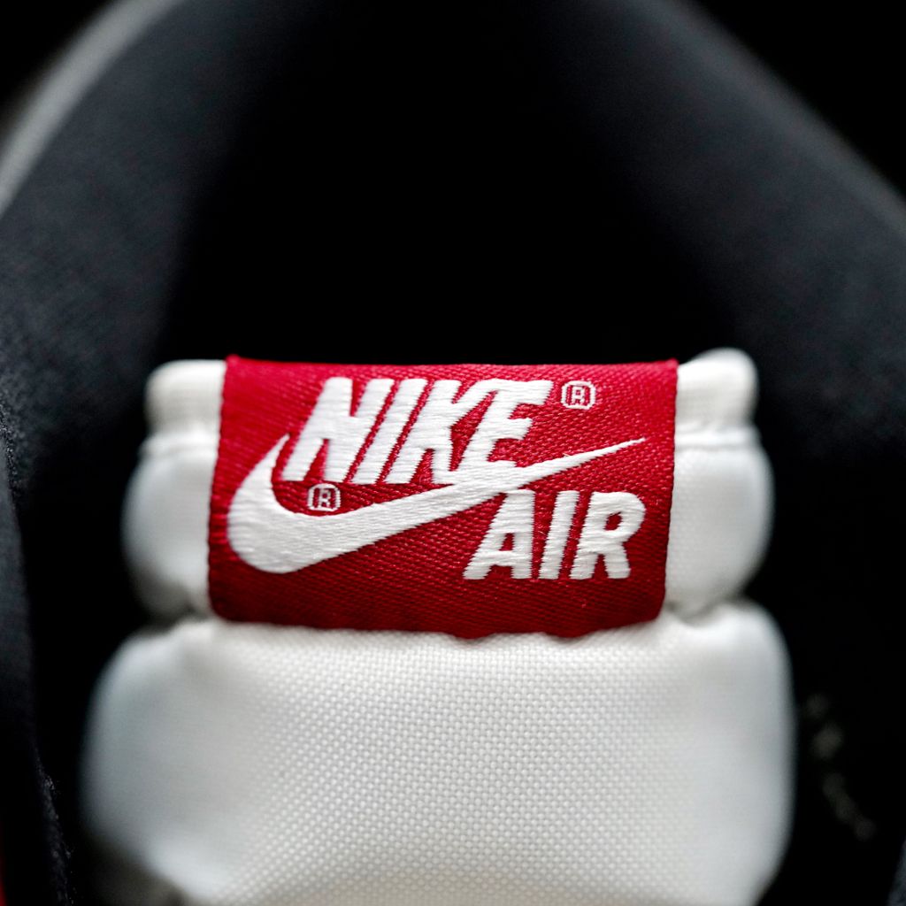 BL - AJ1 Trophy Room Son of JD