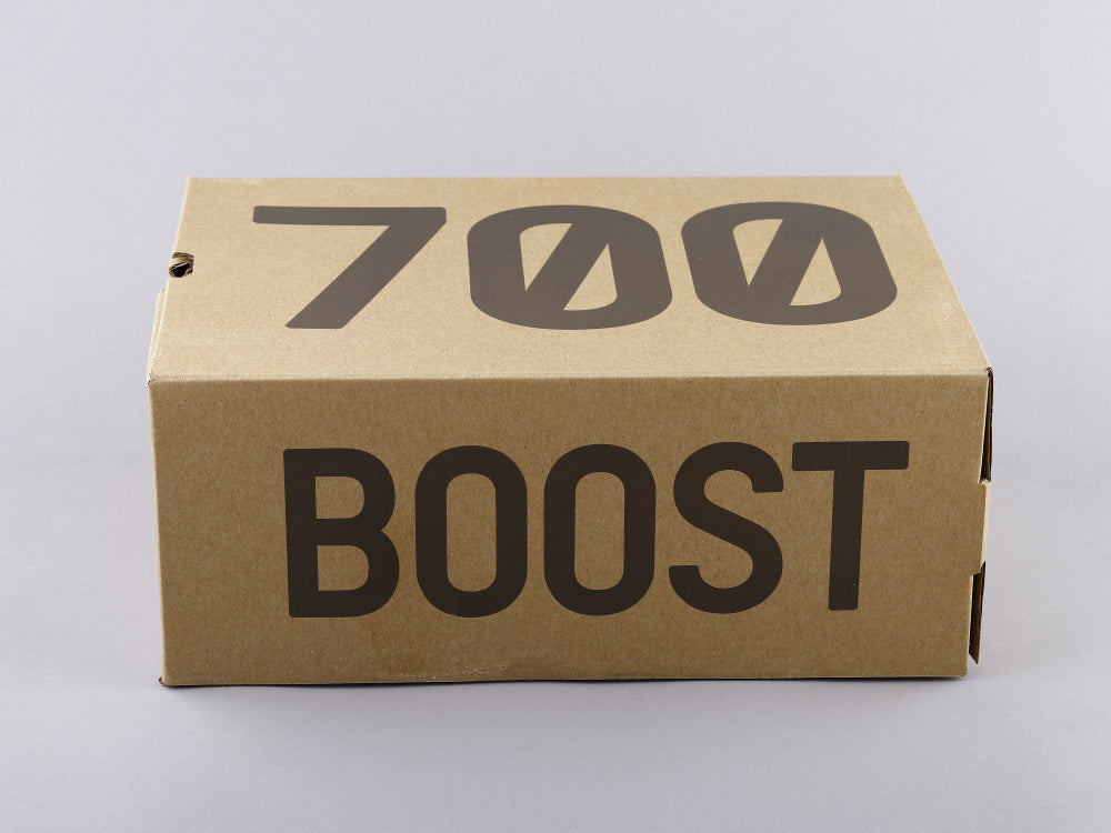 BL - Yzy 700 Raw Rubber Black Sneaker