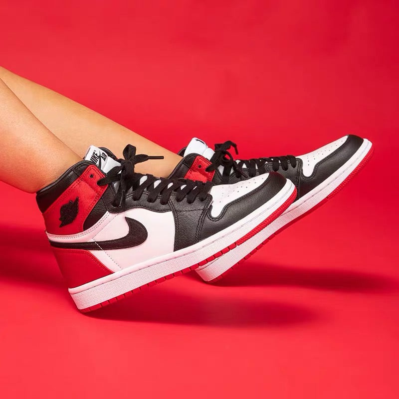 BL - AJ1 red silk black toe