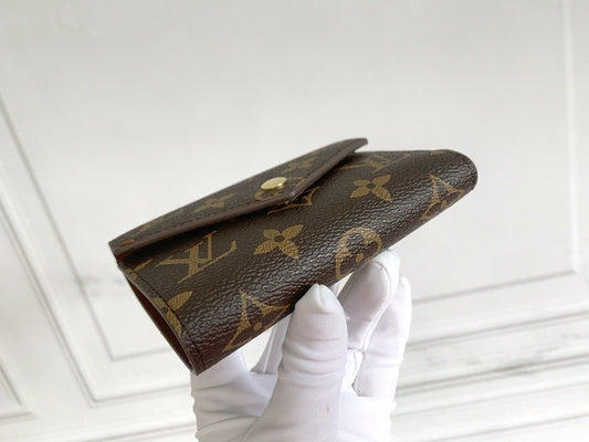 BL - High Quality Wallet LUV 114