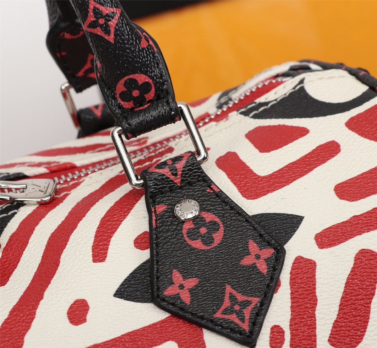 BL - High Quality Bags LUV 187