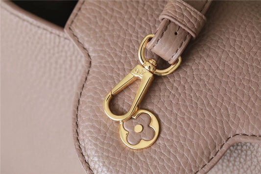 LV Capucines BB Taurillon Light Brown For Women, Shoulder And Crossbody Bags 26cm/10.6in LV