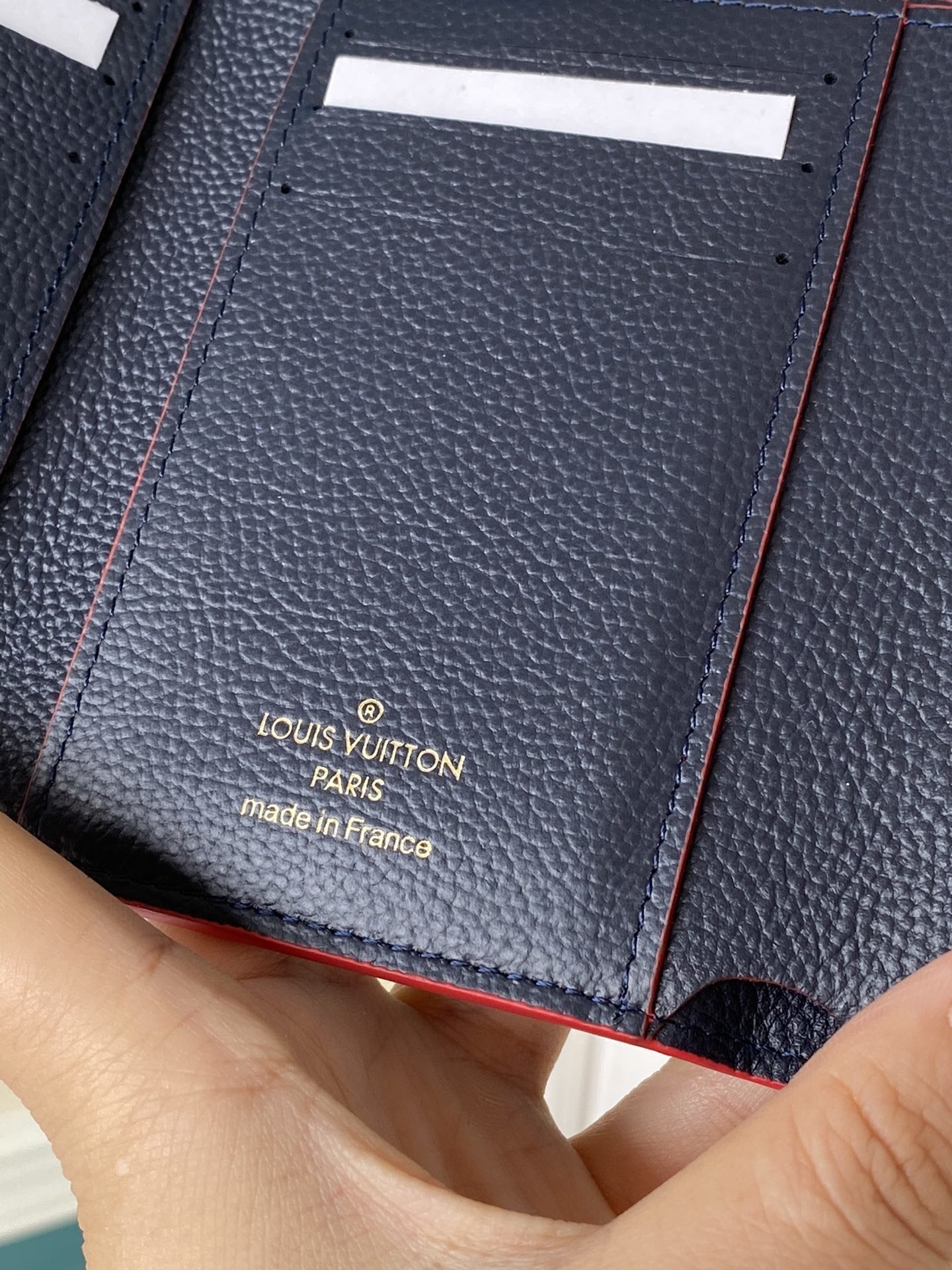 BL - High Quality Wallet LUV 059