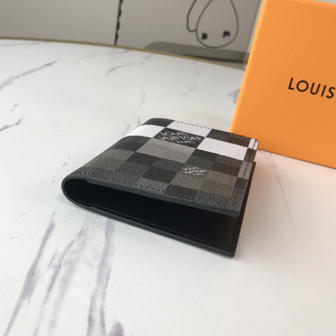 BL - High Quality Wallet LUV 048