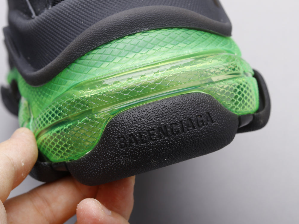 BL - Bla Triple S Black Green Sneaker
