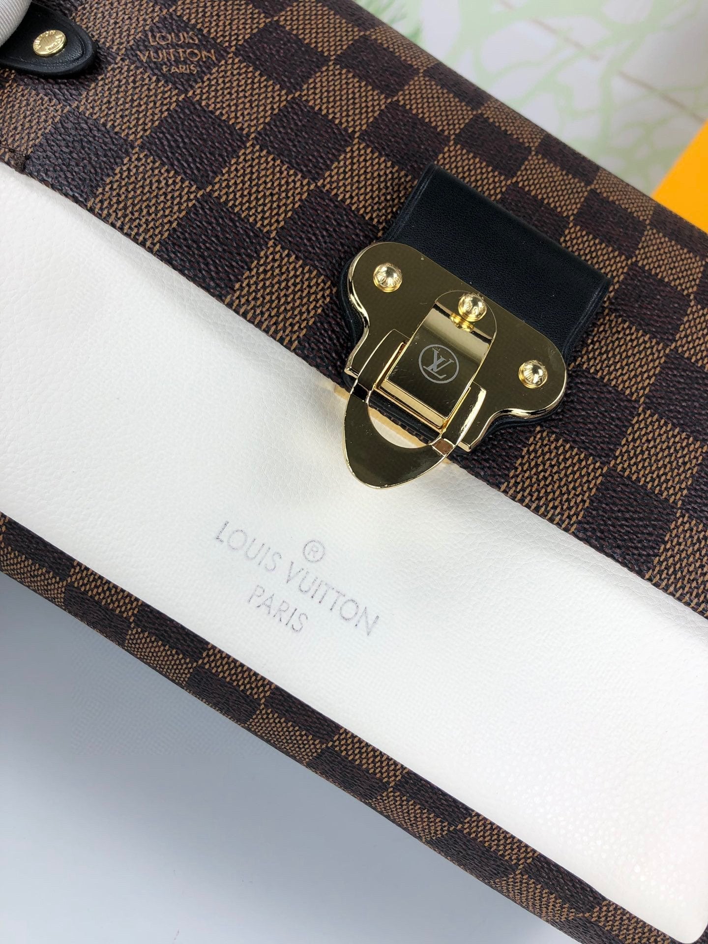 BL - High Quality Bags LUV 053