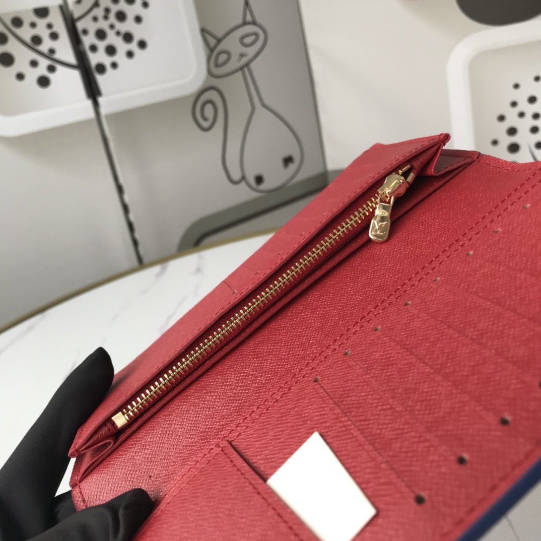 BL - High Quality Wallet LUV 032
