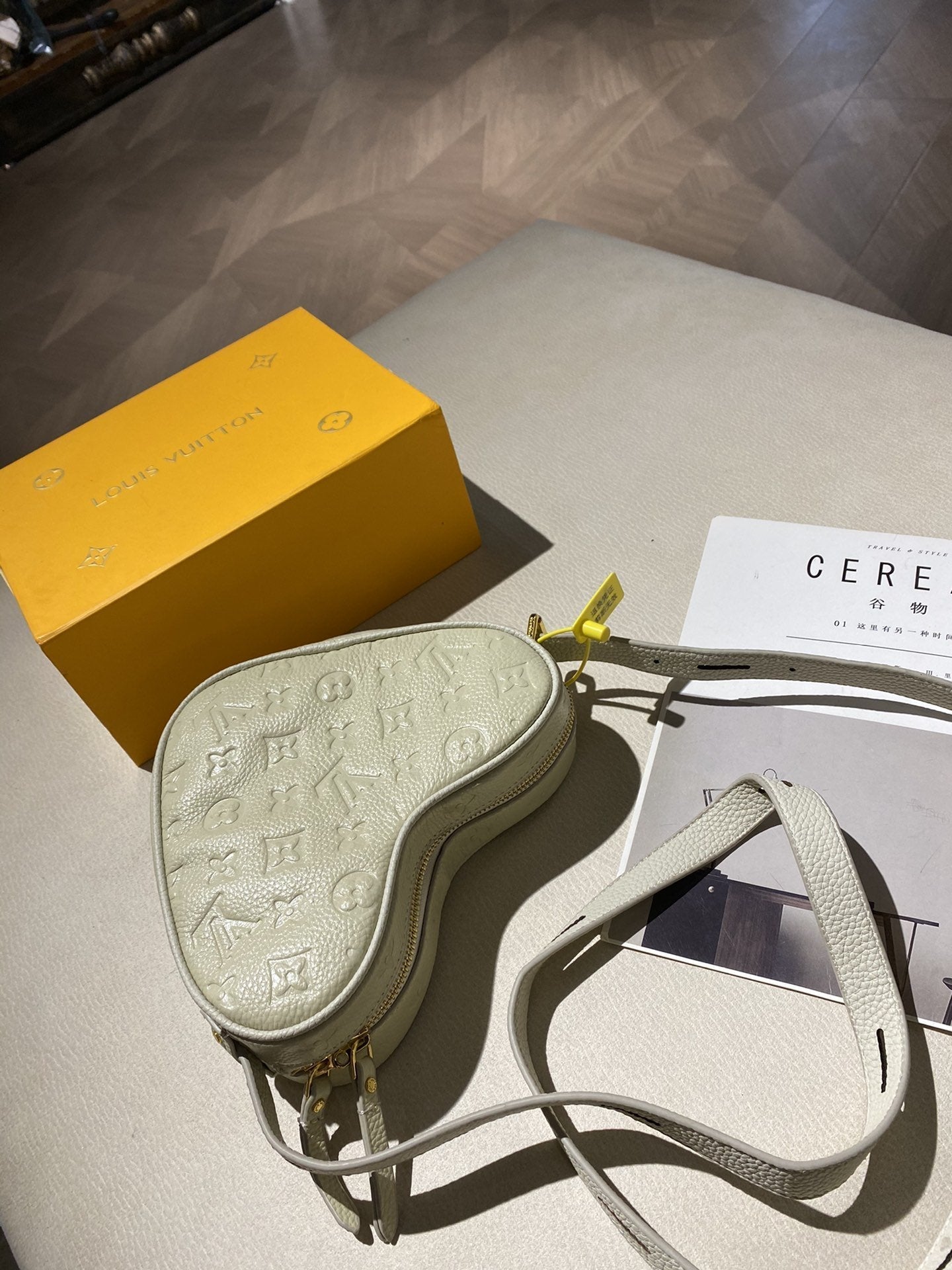 BL - High Quality Bags LUV 989