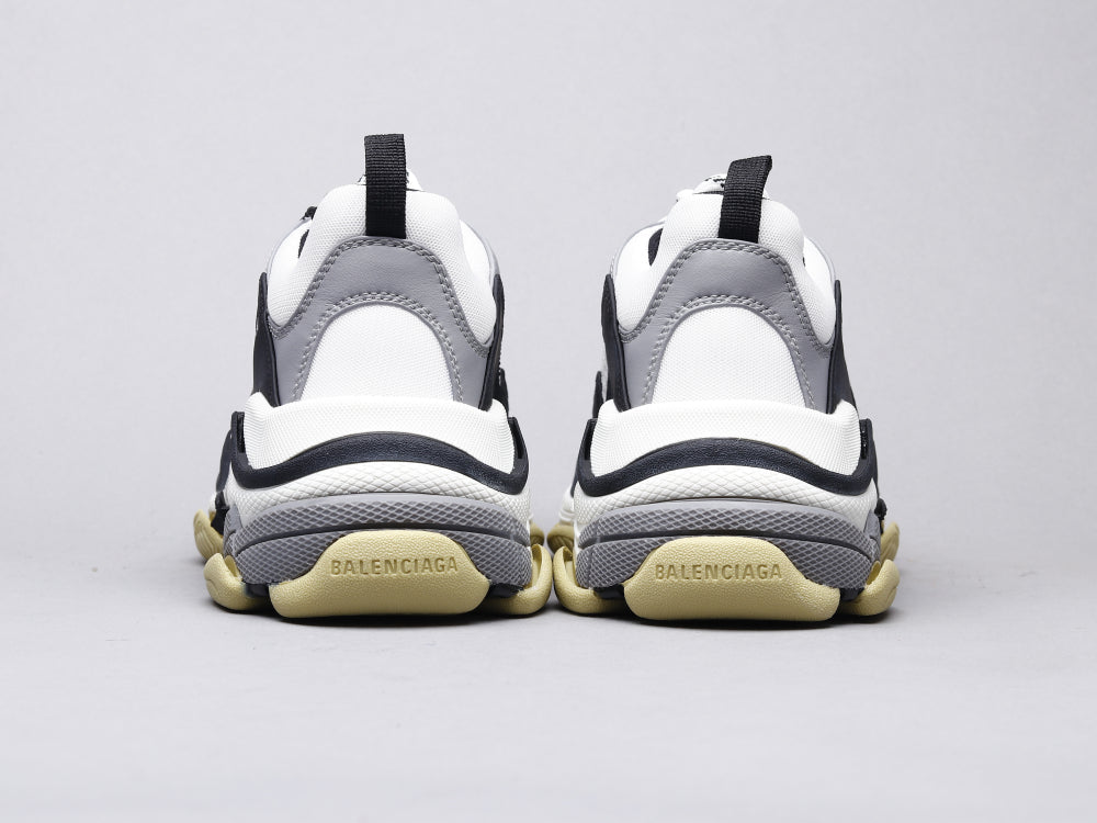 BL - Bla Triple-S Black And White Sneaker