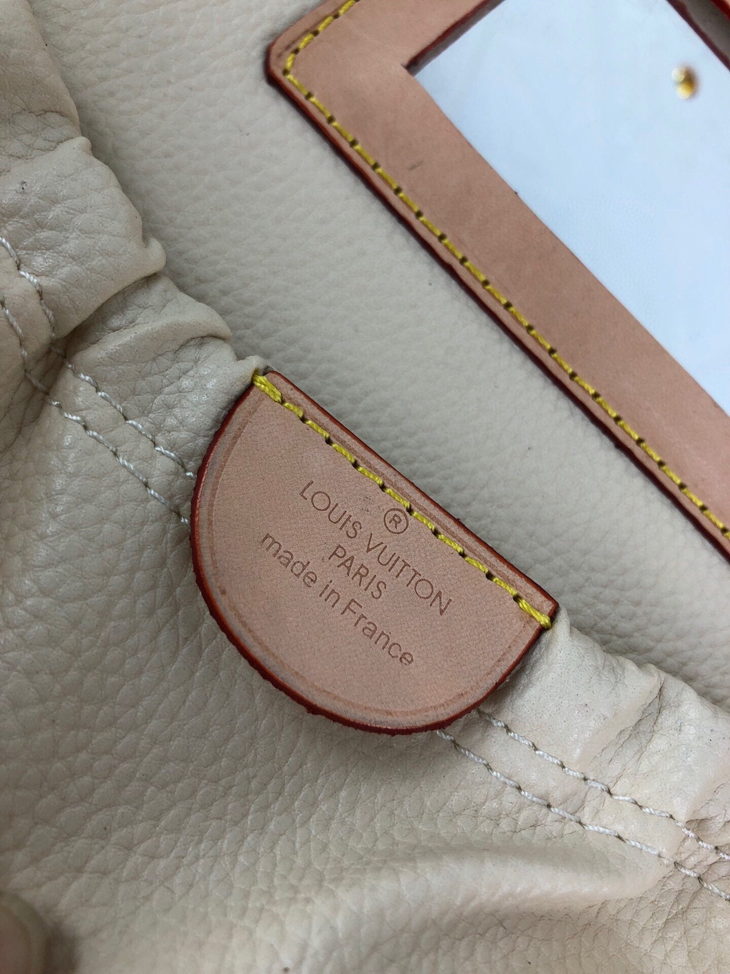 BL - High Quality Bags LUV 024