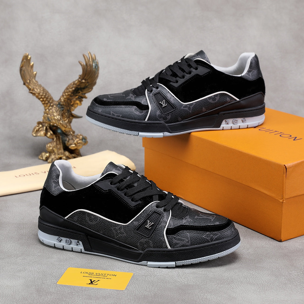 BL - Luv Rivoli In Black Sneaker