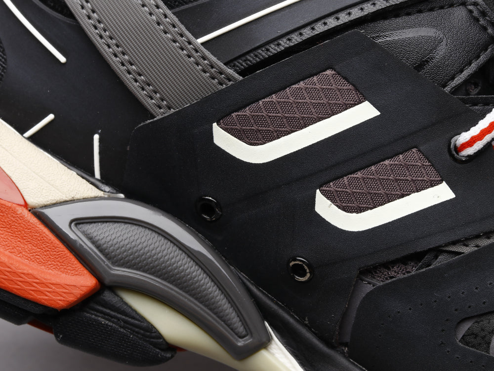 BL - Bla Track Black Red Sneaker