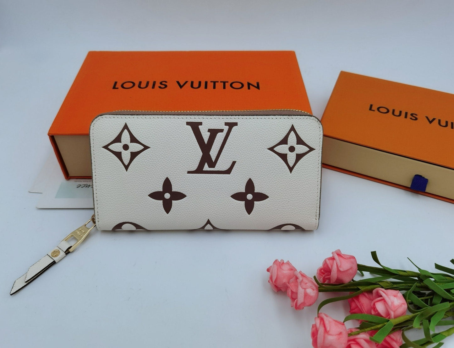 BL - High Quality Wallet LUV 002