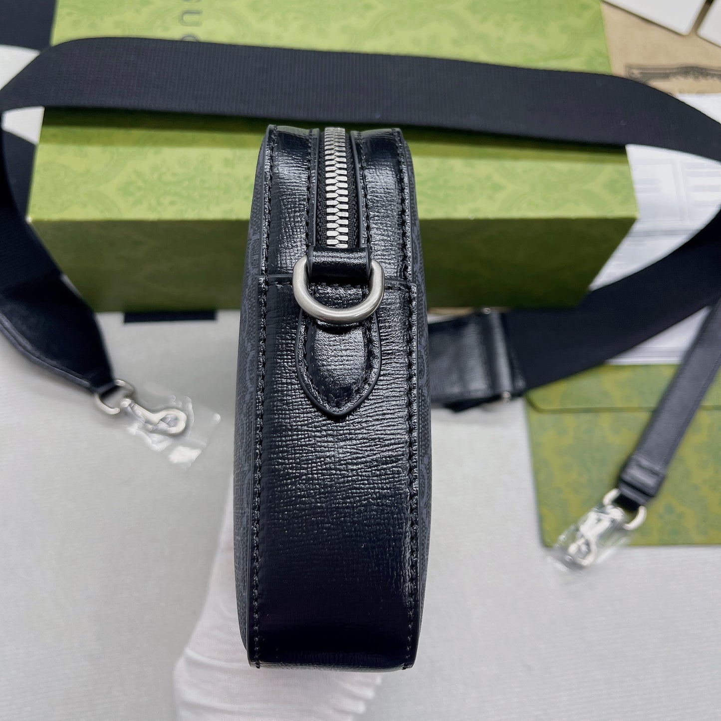 gg Shoulder Bag With Interlocking G Black gg Supreme Canvas For Women 9.6in/24.5cm gg 703468 92THF 1000