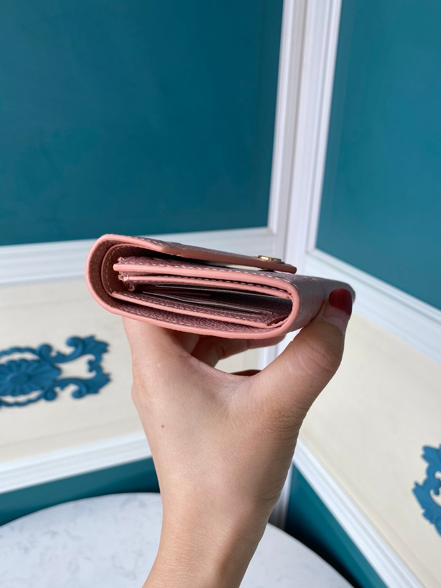 BL - High Quality Wallet LUV 058