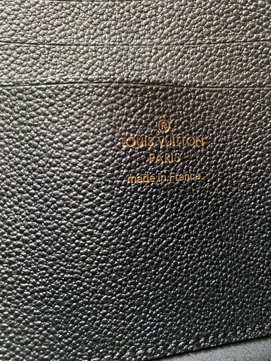 BL - High Quality Wallet LUV 064