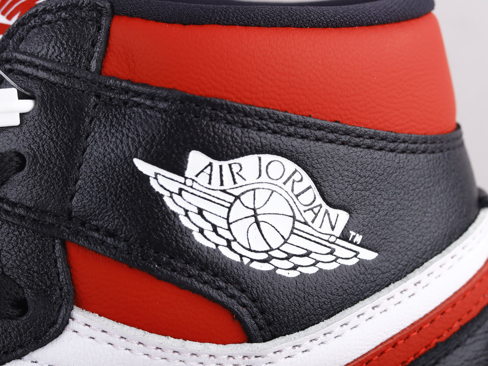 BL - AJ1 Red Hook Black Toe