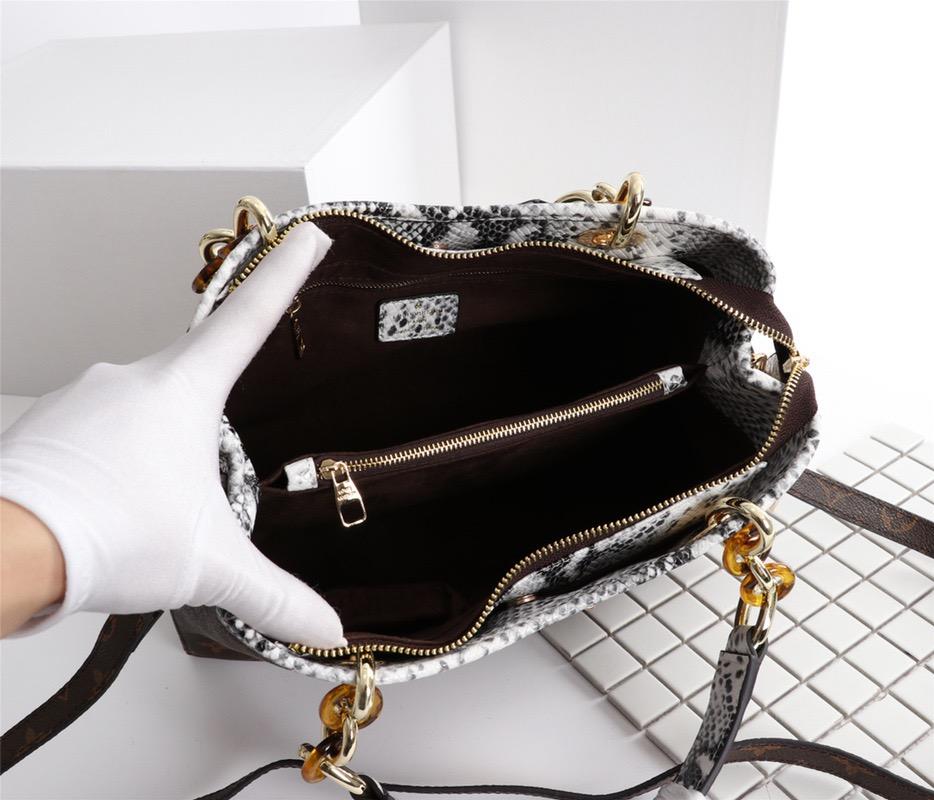 BL - High Quality Bags LUV 182